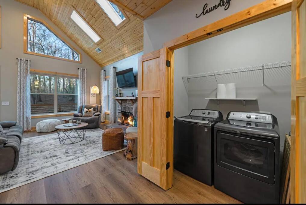 Peaceful Modern Chalet In Елиджей Екстериор снимка